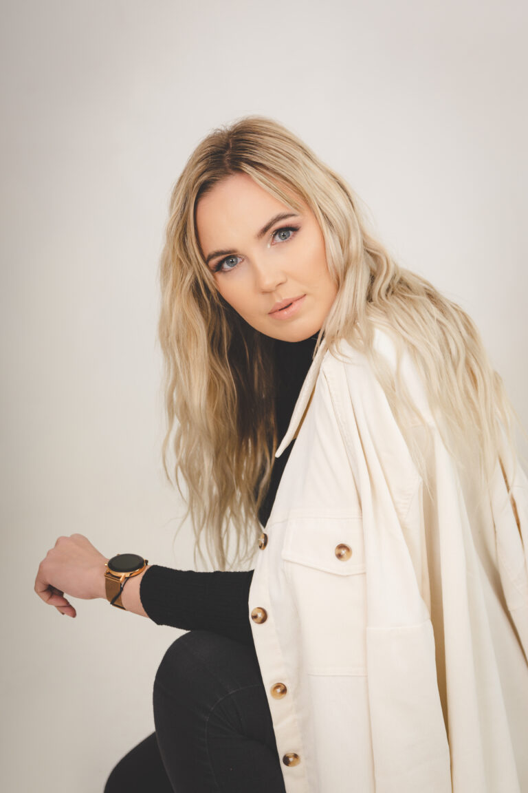 Emotions by Kris, fotograaf Saaremaal, fotograaf Kuressaares, jumestaja Saaremaal, jumestaja Kuressaares, minust ja minu teekonnast fotograafiani