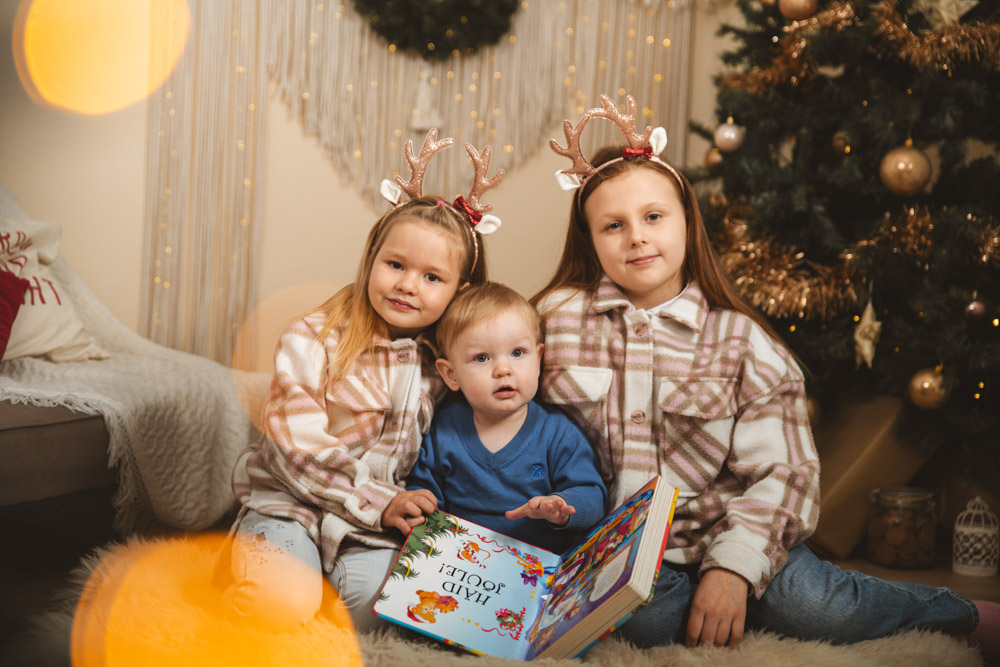 emotions by kris kristiine pajussaar fotograaf saaremaa lii kilter raidma lapsed jõulud jõulufoto