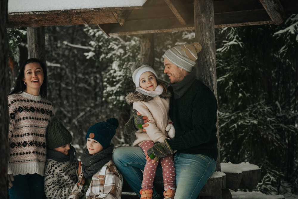 Kahjuks tuleb neid lumised fotosessioone igal aastal nii vähe ette, sest ilm on nii ettearvamatu, aga no vaadake kui kaunis. Veel jõuab lund ära kasutada ja pil